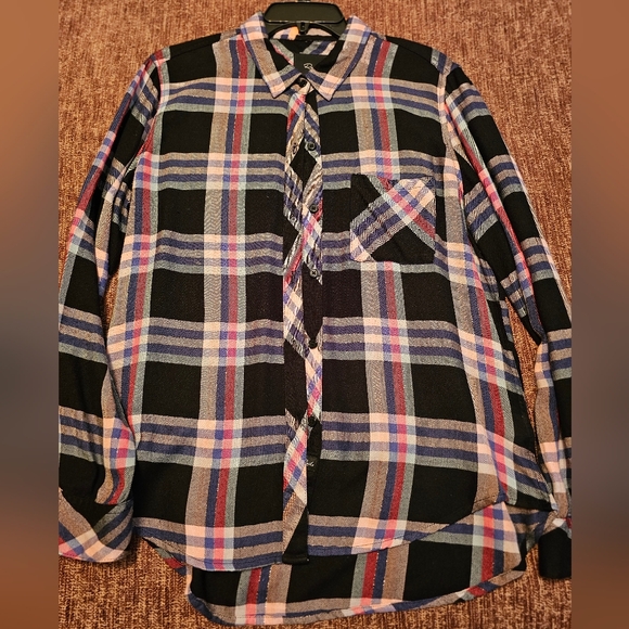 Ladies Multicolor Plaid Flannel Button-Up Shirt - Picture 1 of 4